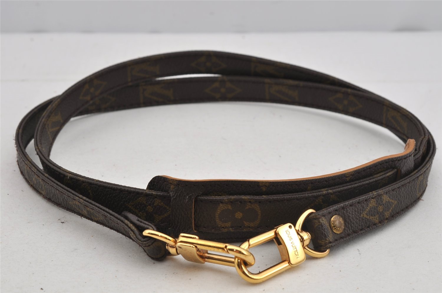 Authentic Louis Vuitton Monogram Shoulder Strap 46.9