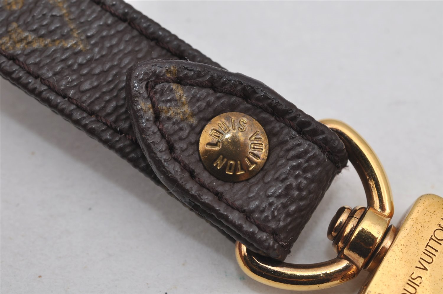 Authentic Louis Vuitton Monogram Shoulder Strap 46.9