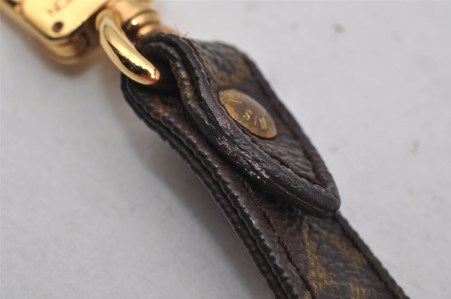 Authentic Louis Vuitton Monogram Shoulder Strap 46.9