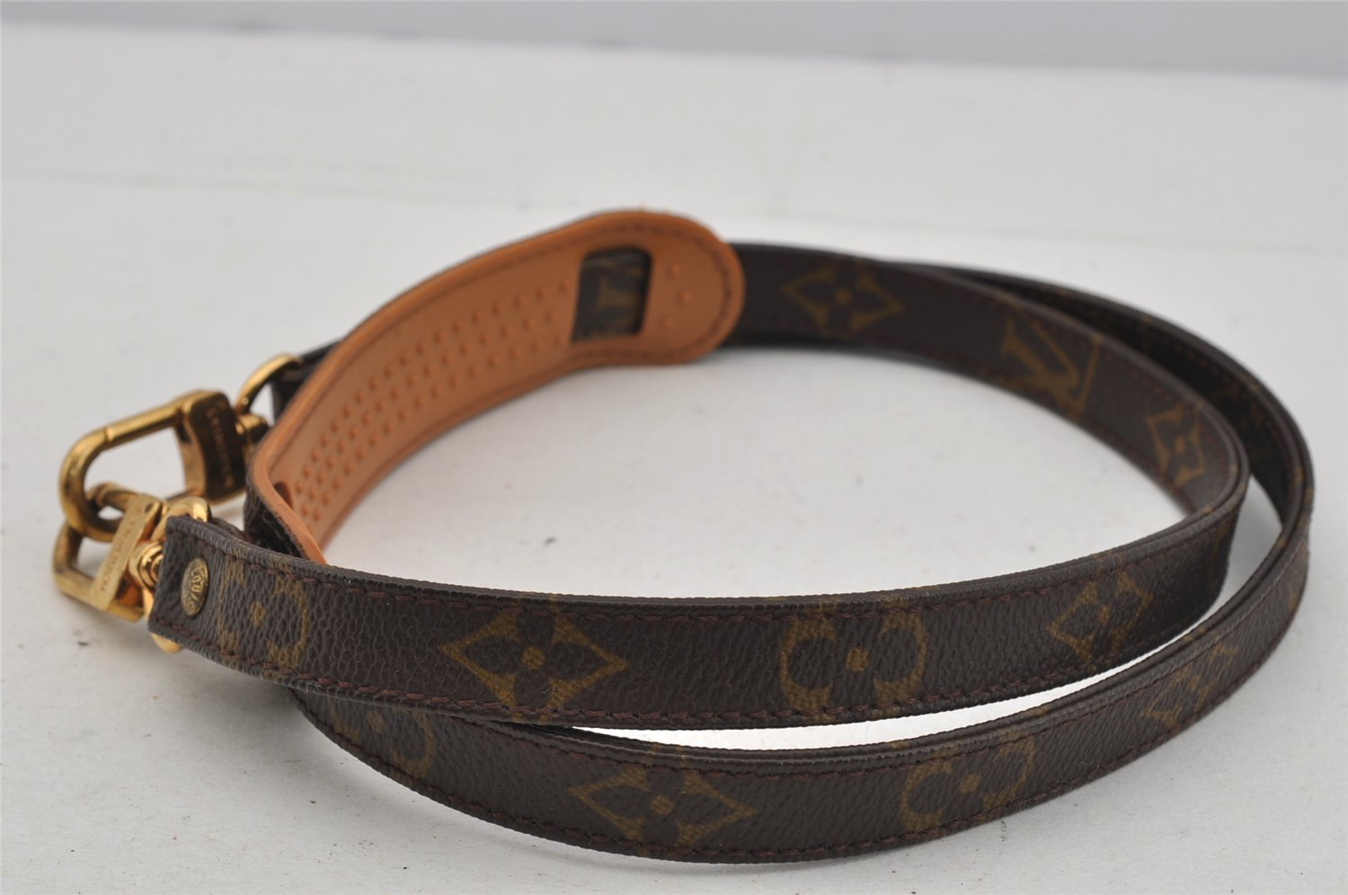 Authentic Louis Vuitton Monogram Shoulder Strap 39-0.6