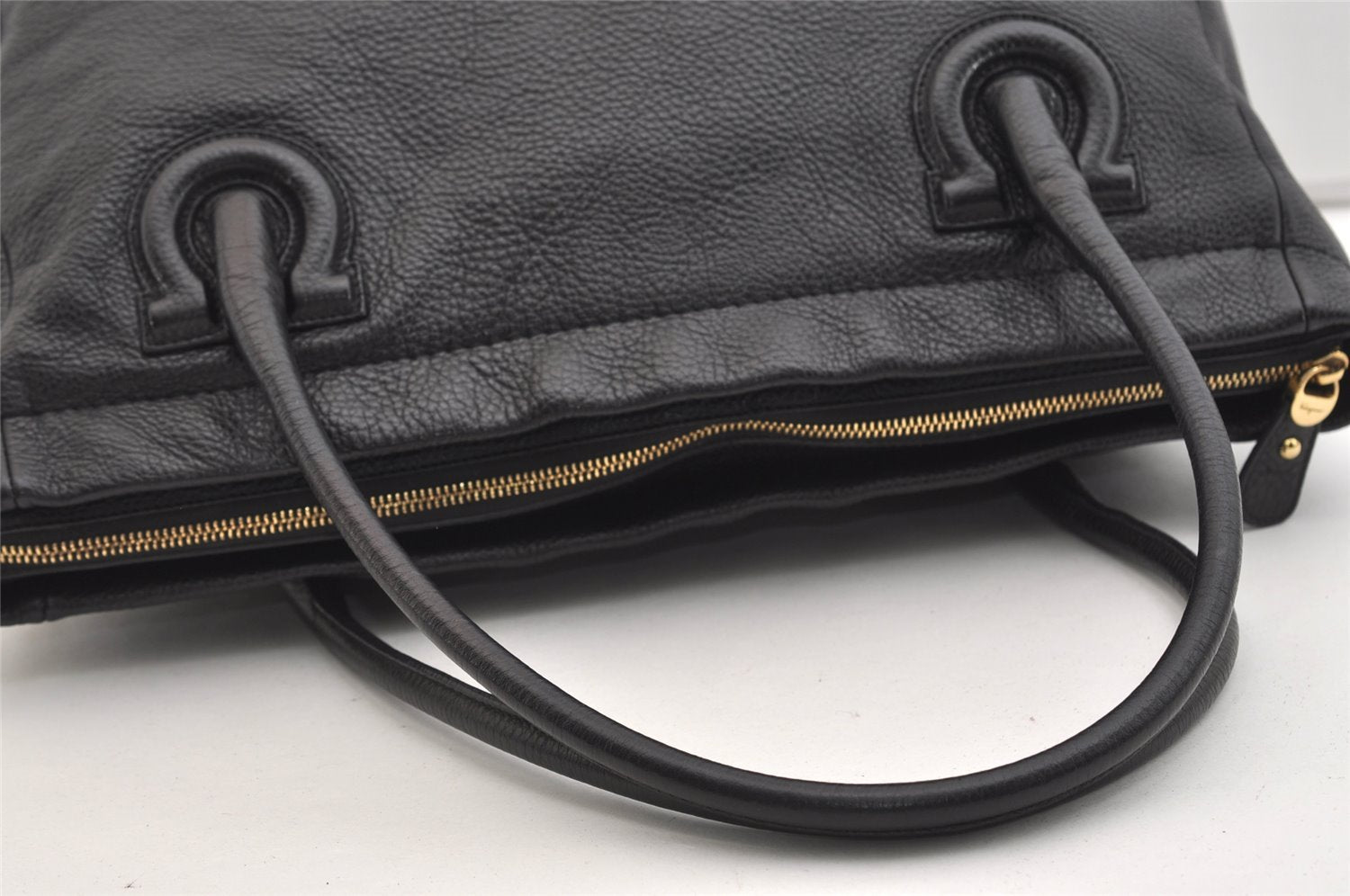 Authentic Salvatore Ferragamo Gancini Vintage Leather Hand Tote Bag Black 5220J