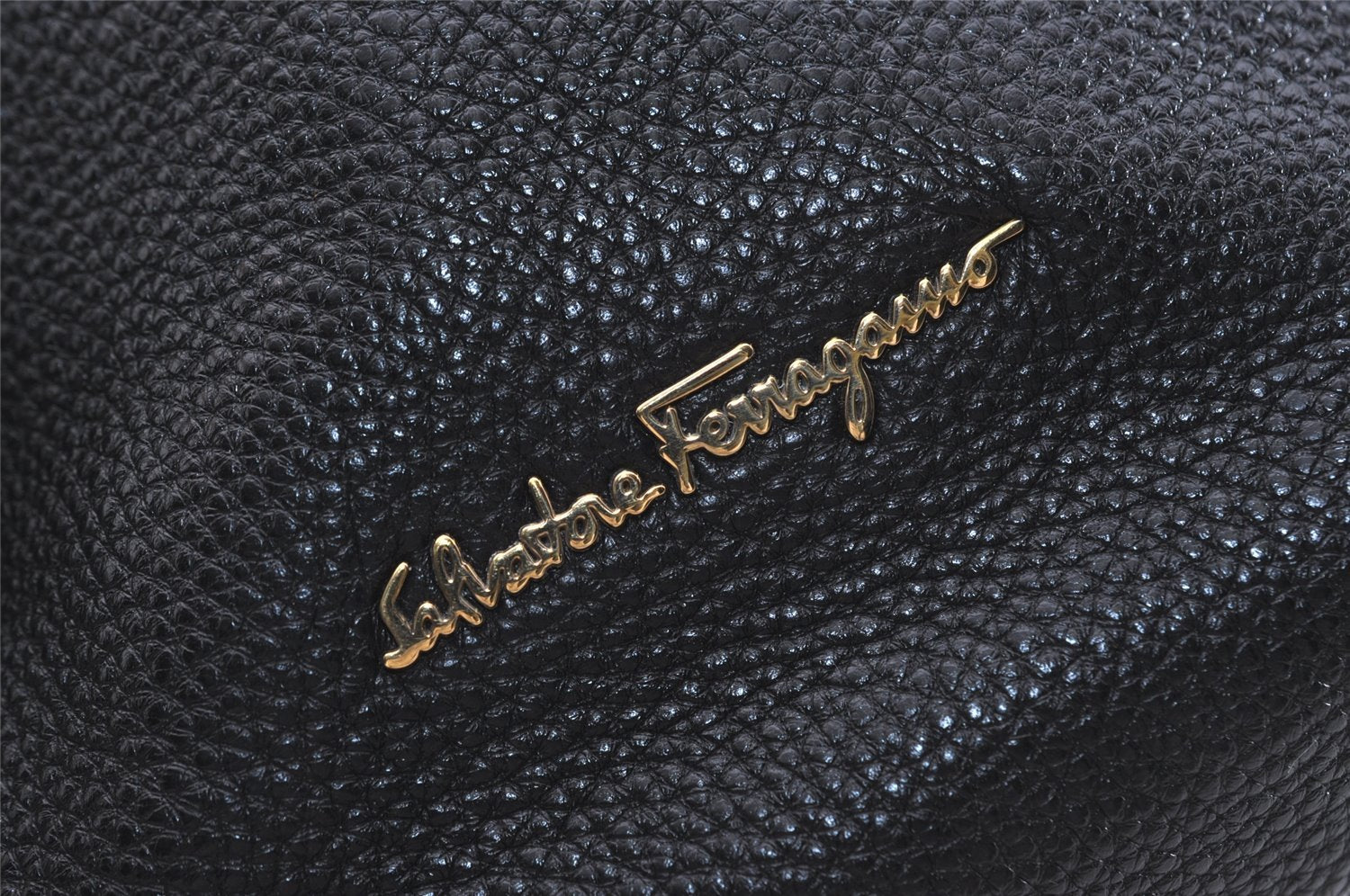 Authentic Salvatore Ferragamo Gancini Vintage Leather Hand Tote Bag Black 5220J