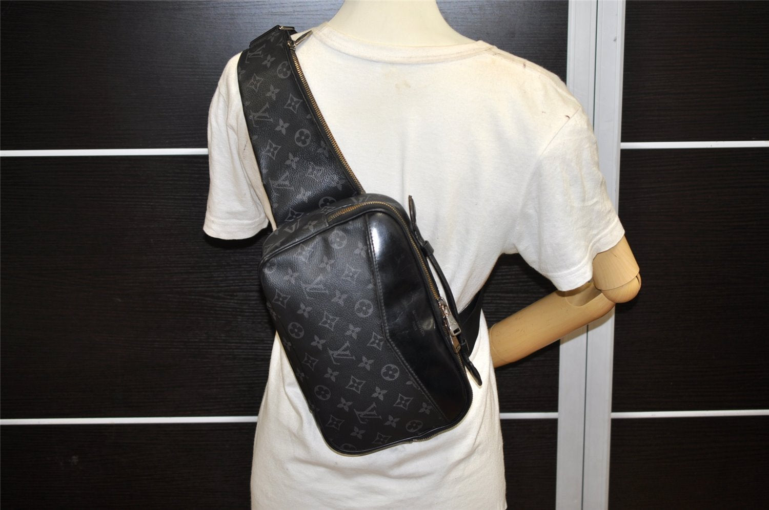 Authentic Louis Vuitton Monogram Eclipse Bum Bag Waist Bag Black M42906 LV 5224K