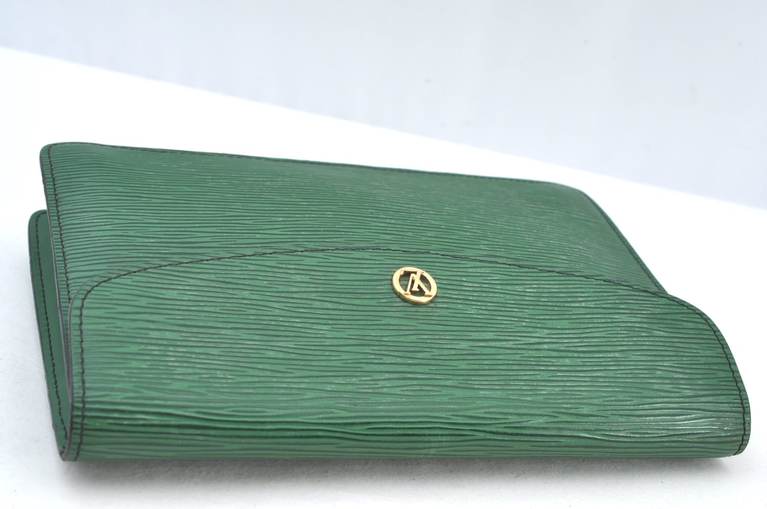 Authentic Louis Vuitton Epi Montaigne 23 Clutch Hand Bag Green M52664 LV 5226H