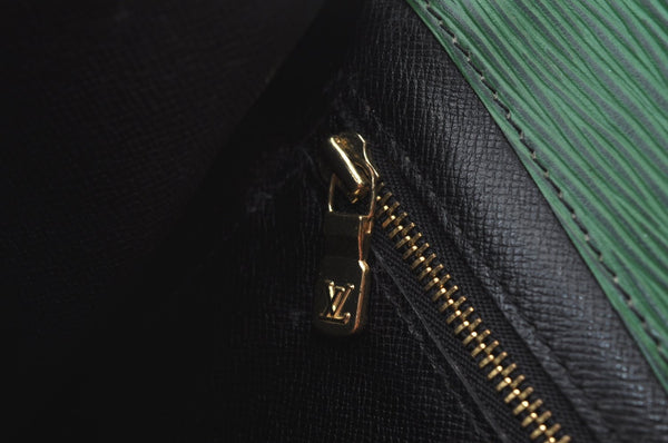 Authentic Louis Vuitton Epi Montaigne 23 Clutch Hand Bag Green M52664 LV 5226H