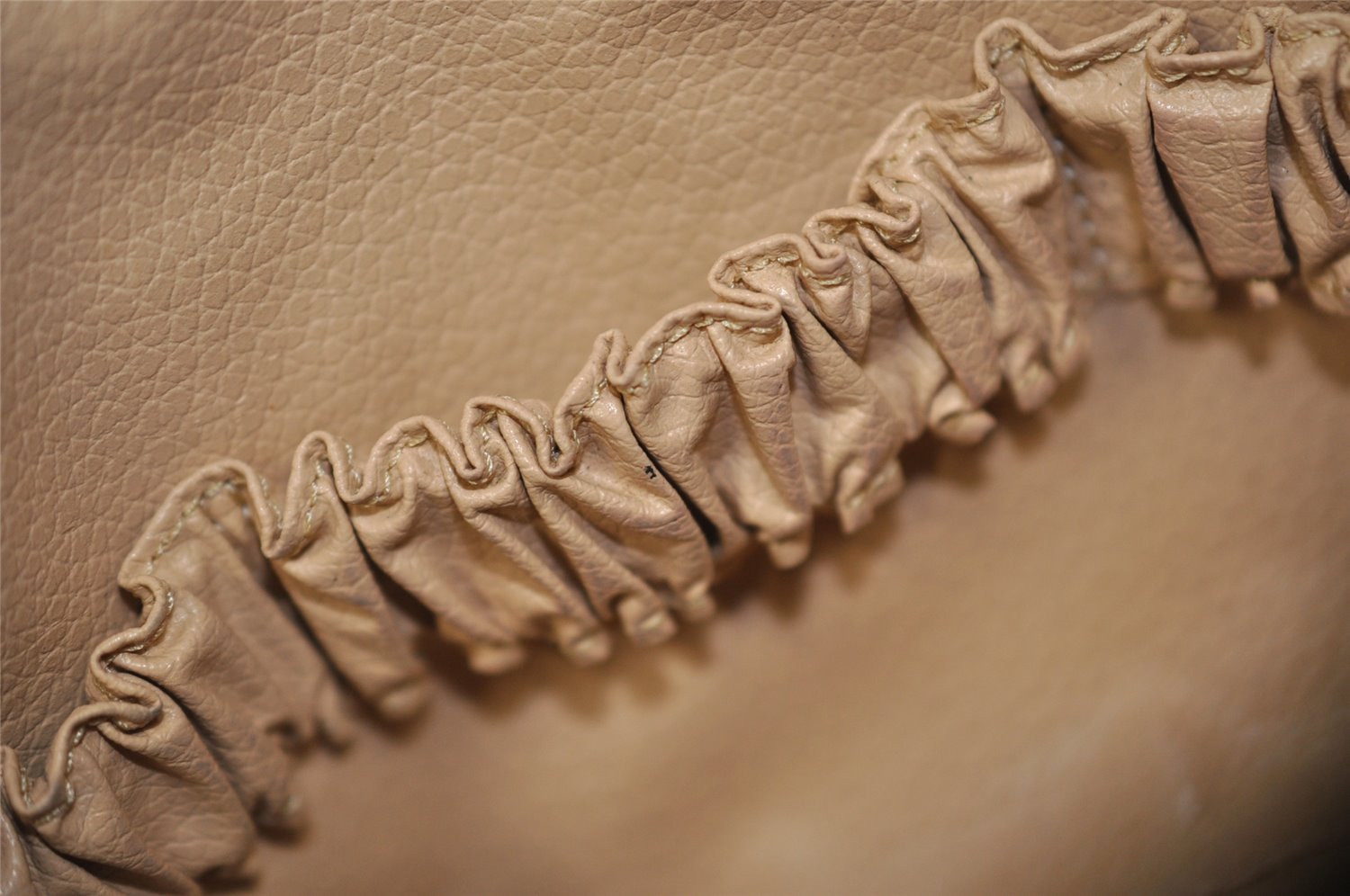 Auth Louis Vuitton Monogram Trousse Toilette 23 Clutch Hand Bag Old Model 5235I