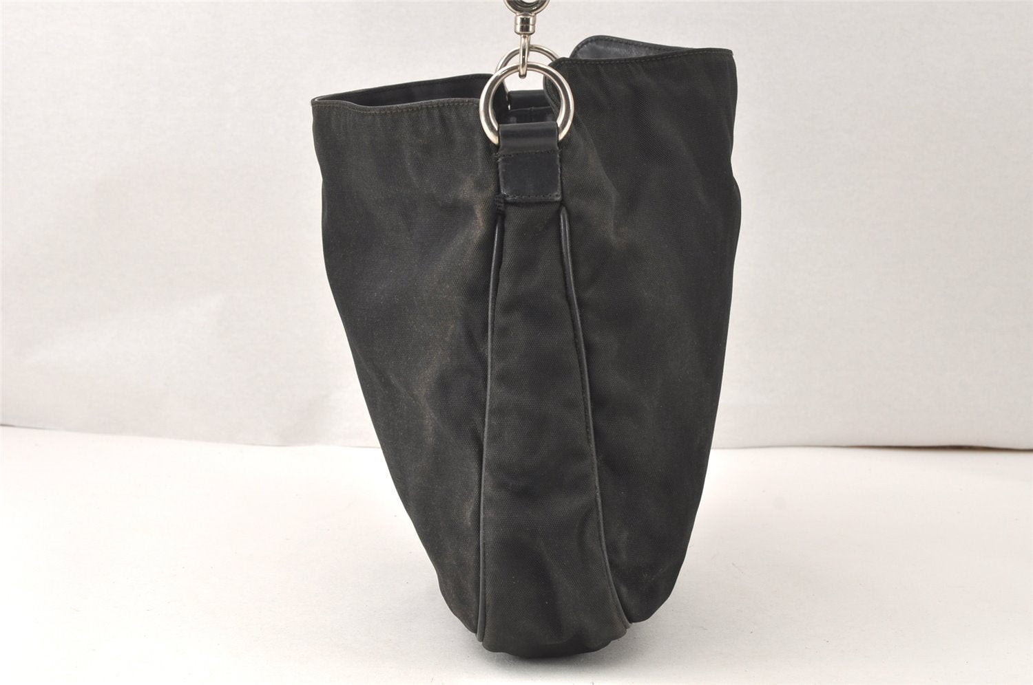 Authentic GUCCI Bamboo Shoulder Hand Bag Purse Nylon Leather Black Junk 5237K