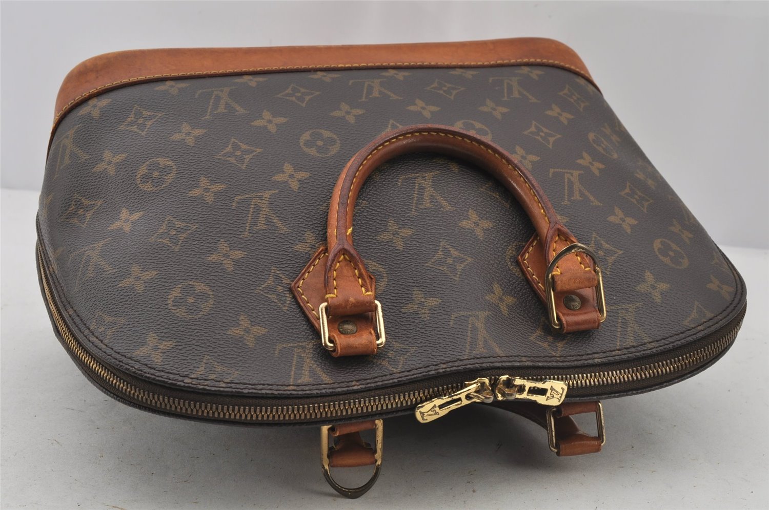 Authentic Louis Vuitton Monogram Alma Hand Bag Purse M51130 LV 5242J