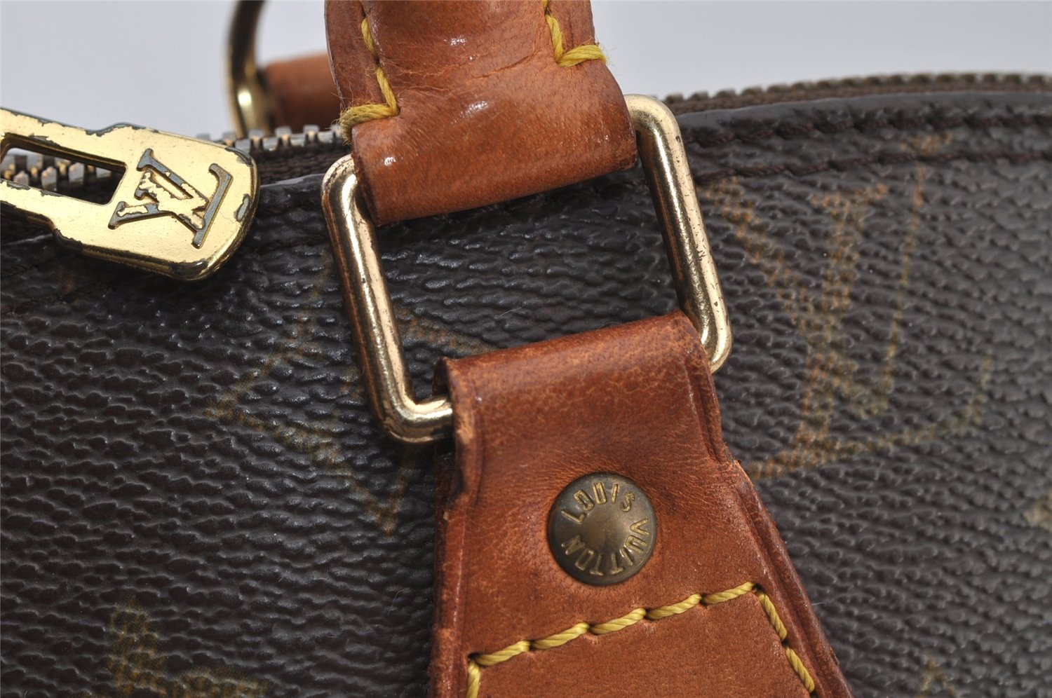 Authentic Louis Vuitton Monogram Alma Hand Bag Purse M51130 LV 5242J