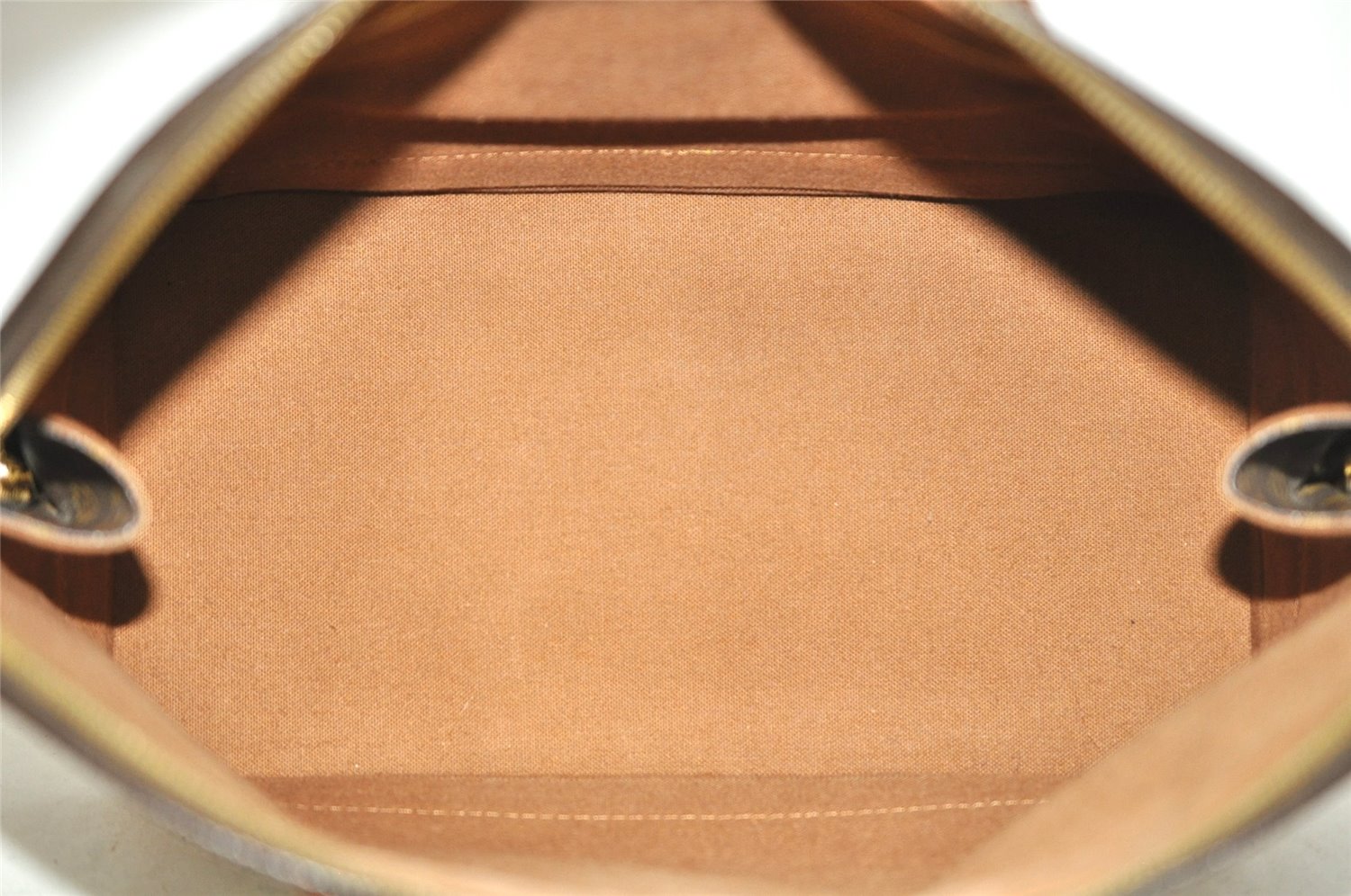 Authentic Louis Vuitton Monogram Alma Hand Bag Purse M51130 LV 5242J