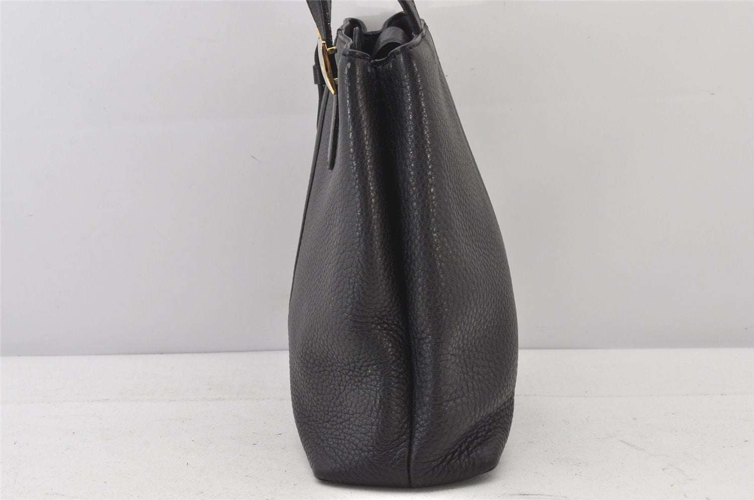 Authentic Burberrys Vintage Leather Hand Bag Purse Black 5248K