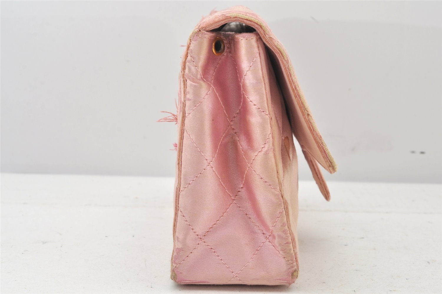 Authentic CHANEL Vintage Satin Matelasse Shoulder Bag Purse Pink Junk CC 5252K