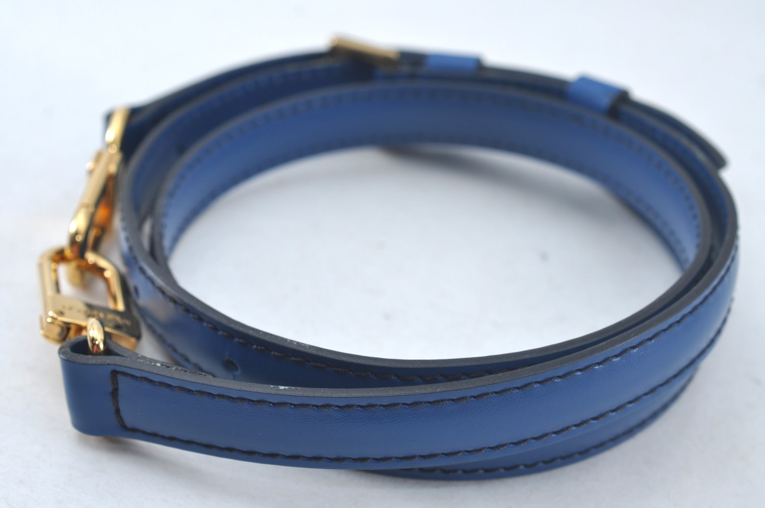 Authentic Louis Vuitton Leather Shoulder Strap Blue 38.6-45.3