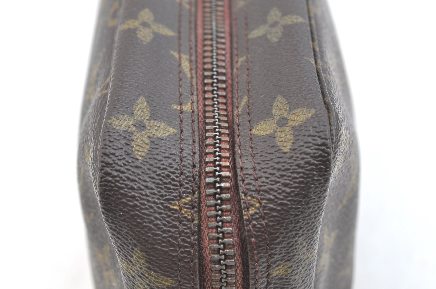 Authentic Louis Vuitton Monogram Trousse Toilette 23 Clutch Bag M47524 LV 5256I