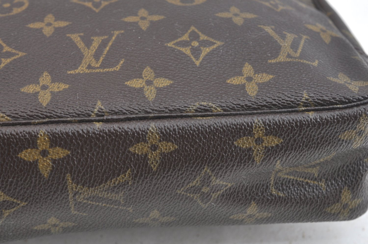 Authentic Louis Vuitton Monogram Trousse Toilette 23 Clutch Bag M47524 LV 5256I