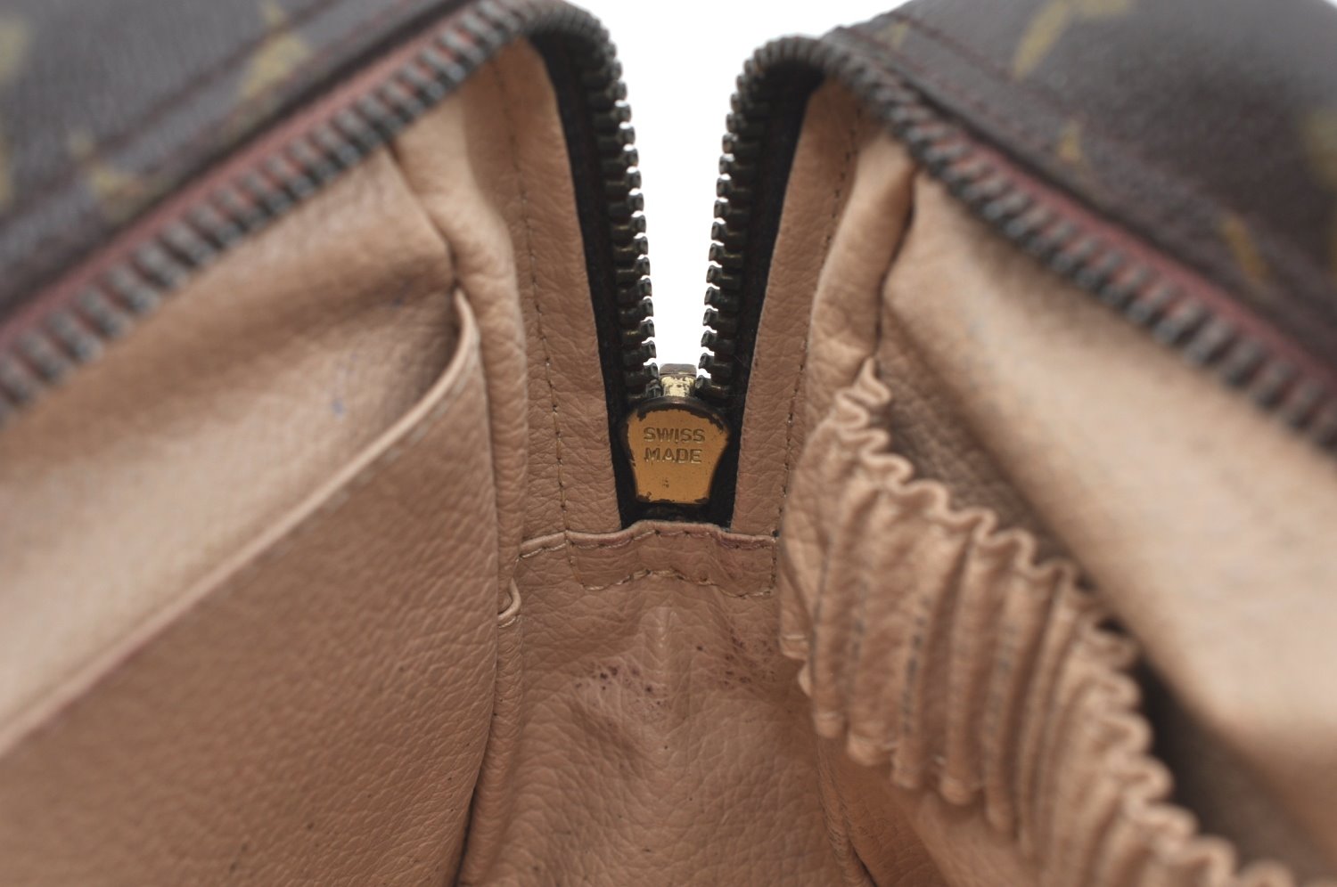 Authentic Louis Vuitton Monogram Trousse Toilette 23 Clutch Bag M47524 LV 5256I