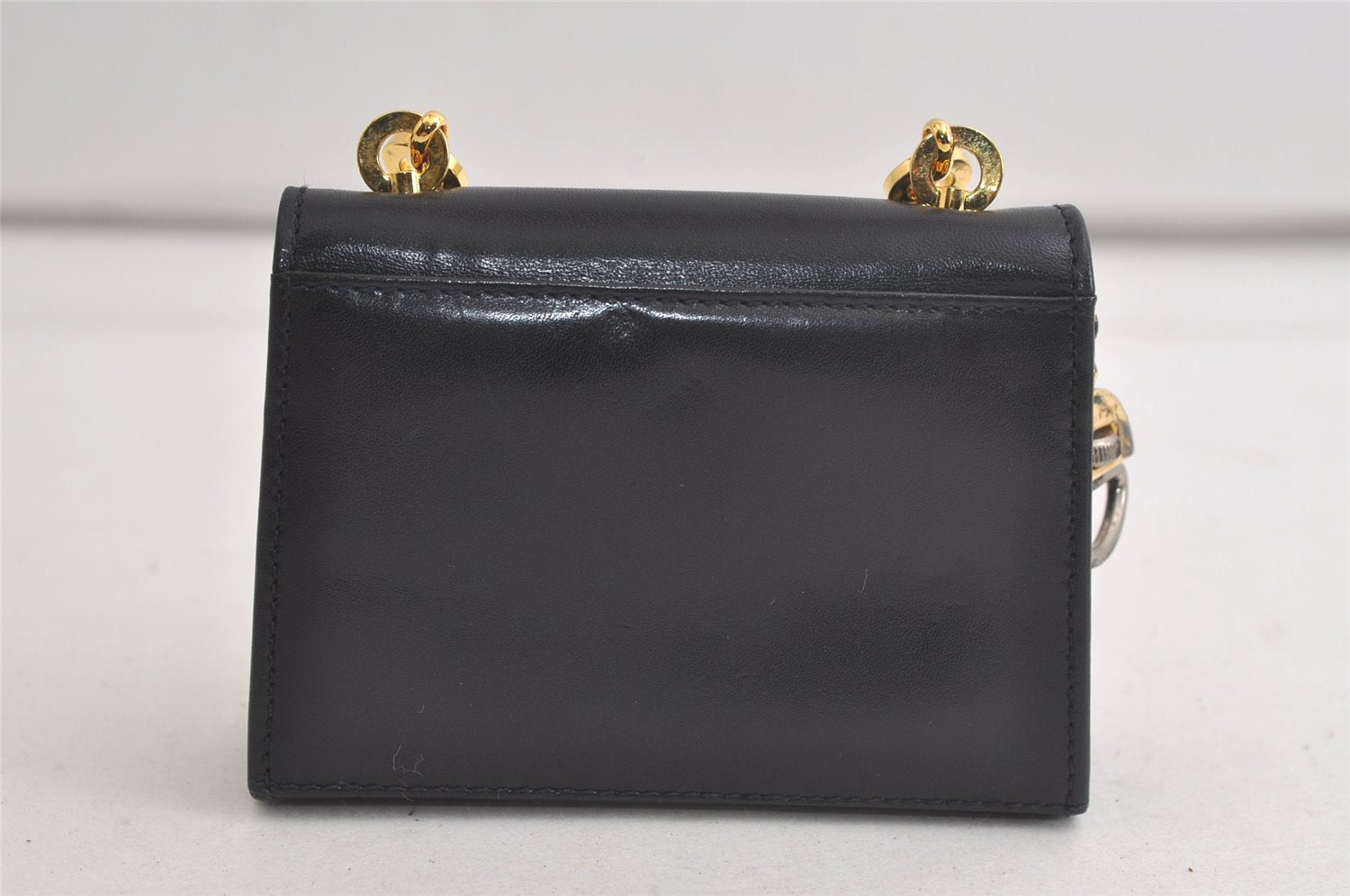 Authentic Salvatore Ferragamo Gancini Leather Shoulder Pouch Navy Box Junk 5256K
