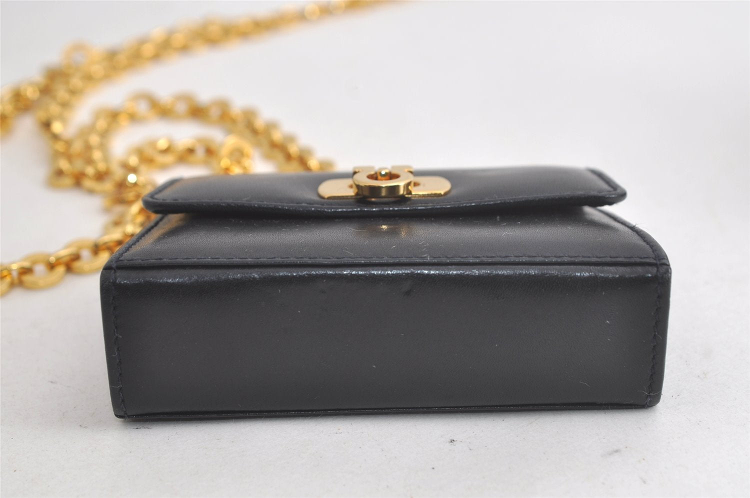 Authentic Salvatore Ferragamo Gancini Leather Shoulder Pouch Navy Box Junk 5256K