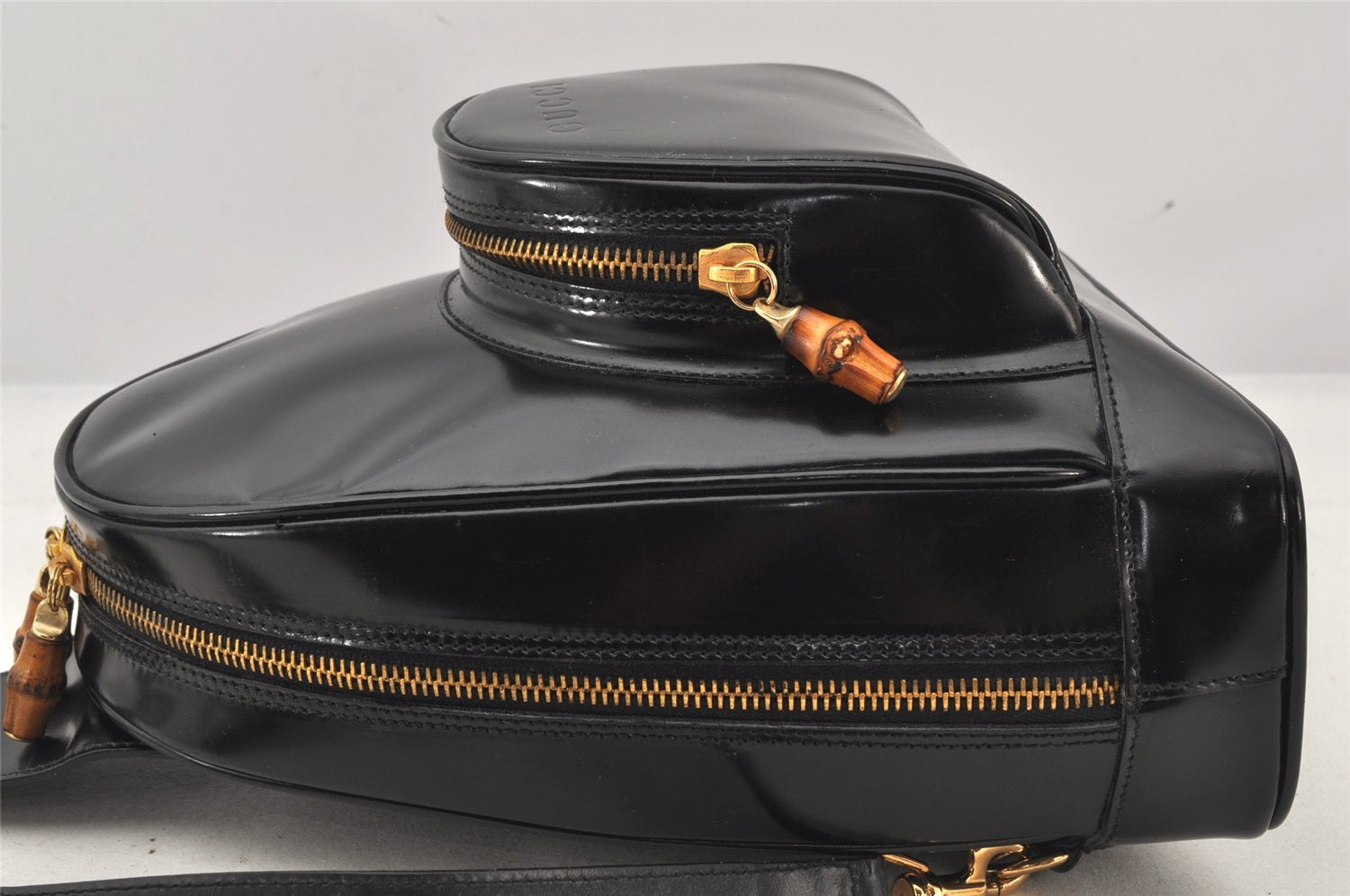 Authentic GUCCI Bamboo Shoulder Cross Bag Purse Leather Black Junk 5259K
