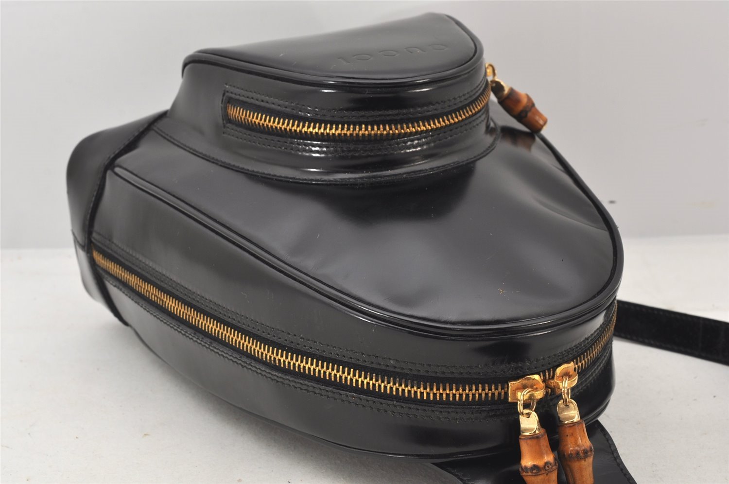 Authentic GUCCI Bamboo Shoulder Cross Bag Purse Leather Black Junk 5259K