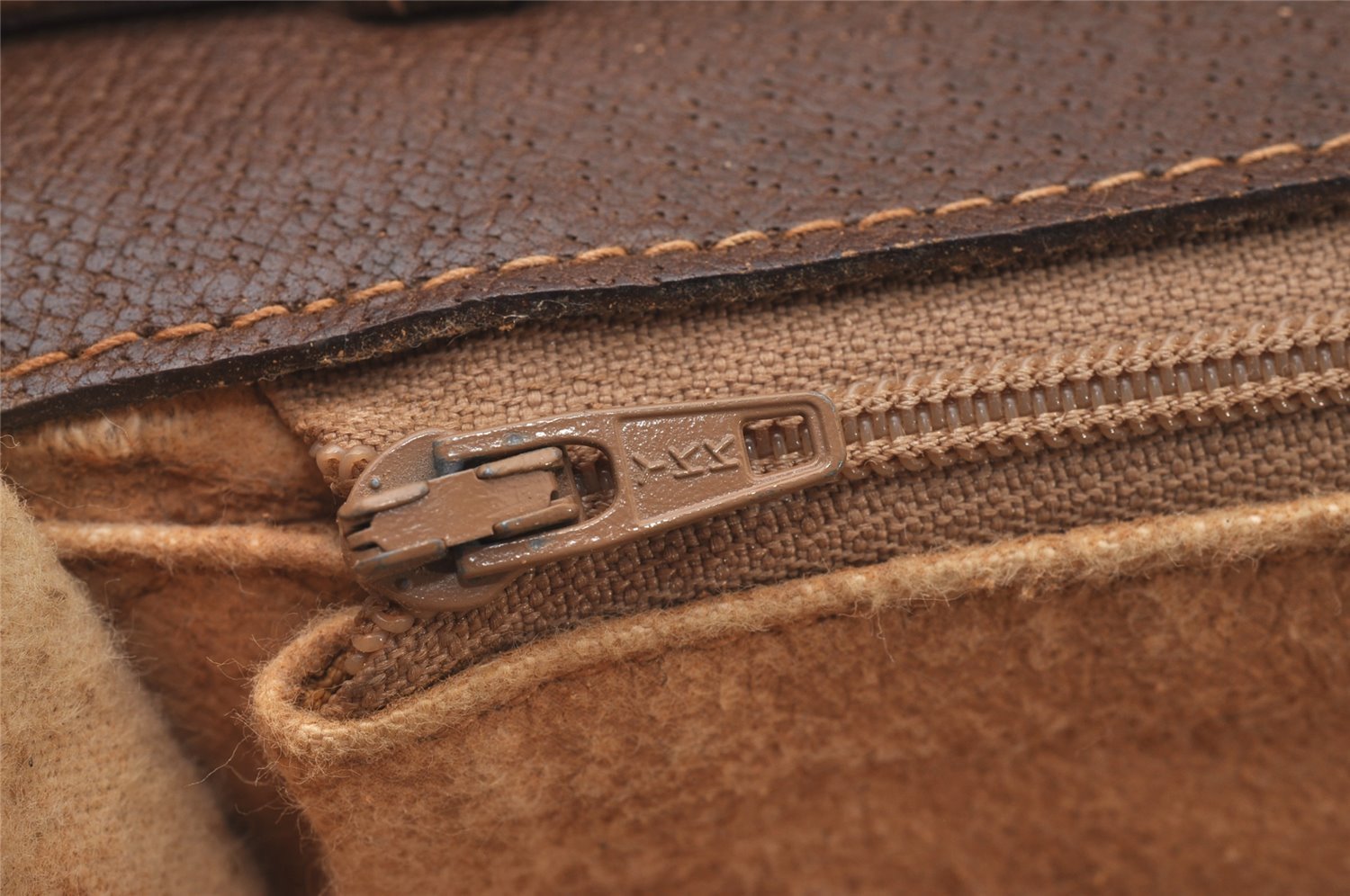 Authentic GUCCI 2Way Shoulder Cross Body Clutch Bag GG PVC Leather Brown 5260I