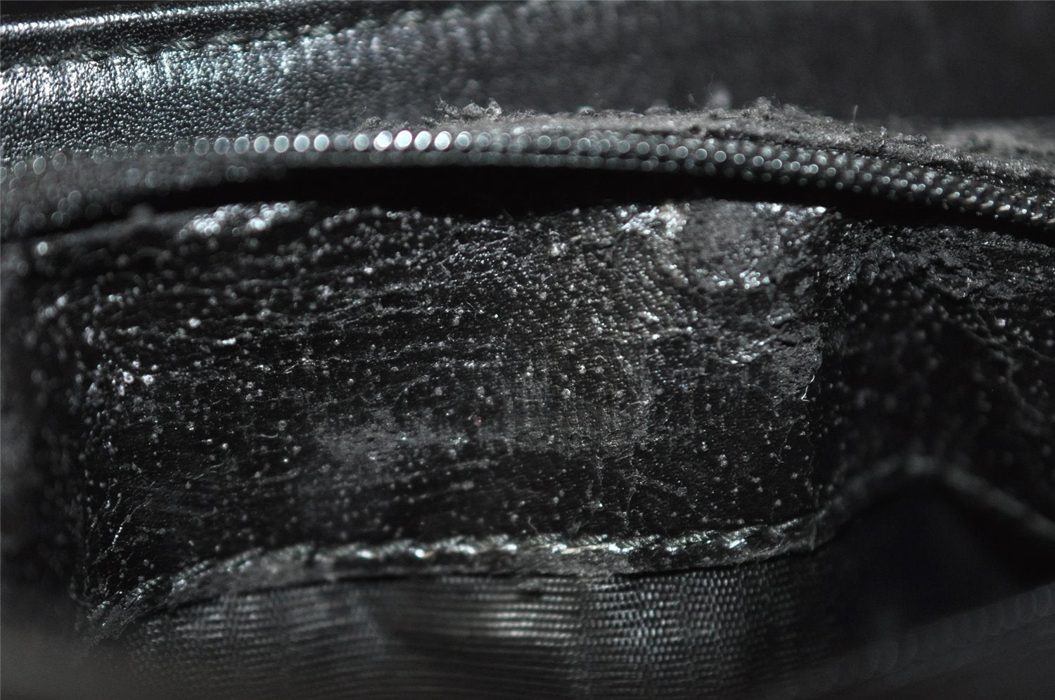 Authentic GUCCI Vintage Shoulder Bag Purse Leather Black Junk 5262I