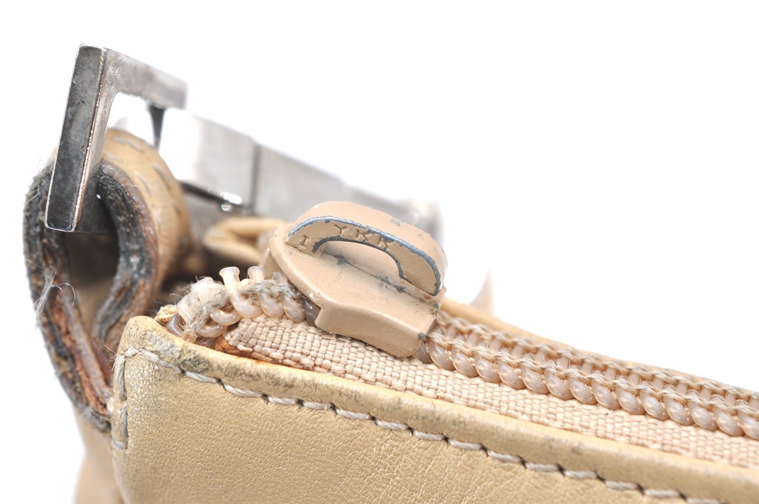 Authentic GUCCI Bamboo Hand Shoulder Bag Purse Leather 0013870 Beige Junk 5265K