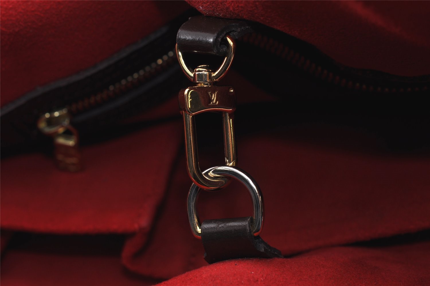 Authentic Louis Vuitton Damier Hampstead PM Shoulder Tote Bag N51205 LV 5271J