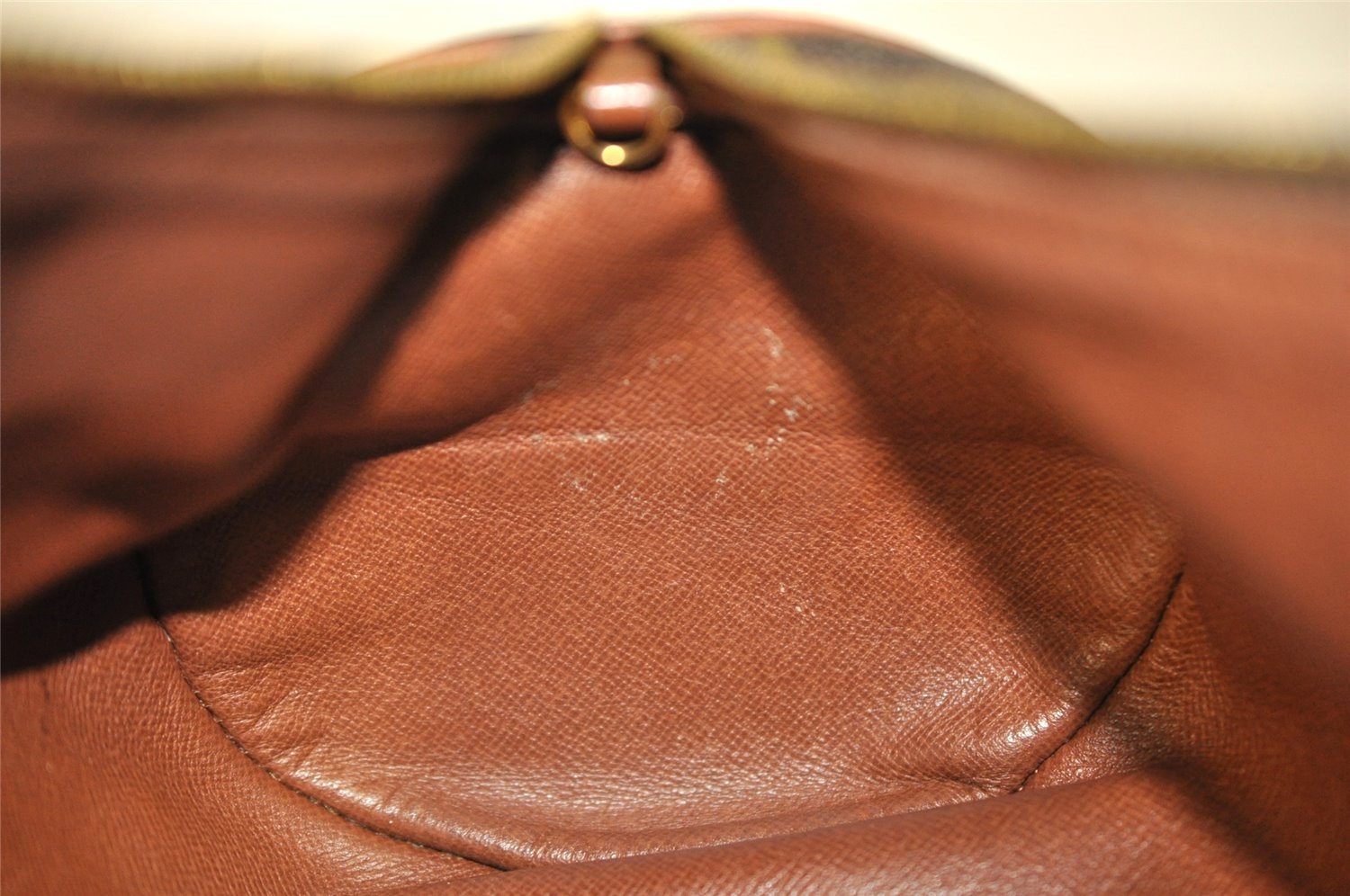 Authentic Louis Vuitton Monogram Papillon 30 Hand Bag Old Model LV 5281I