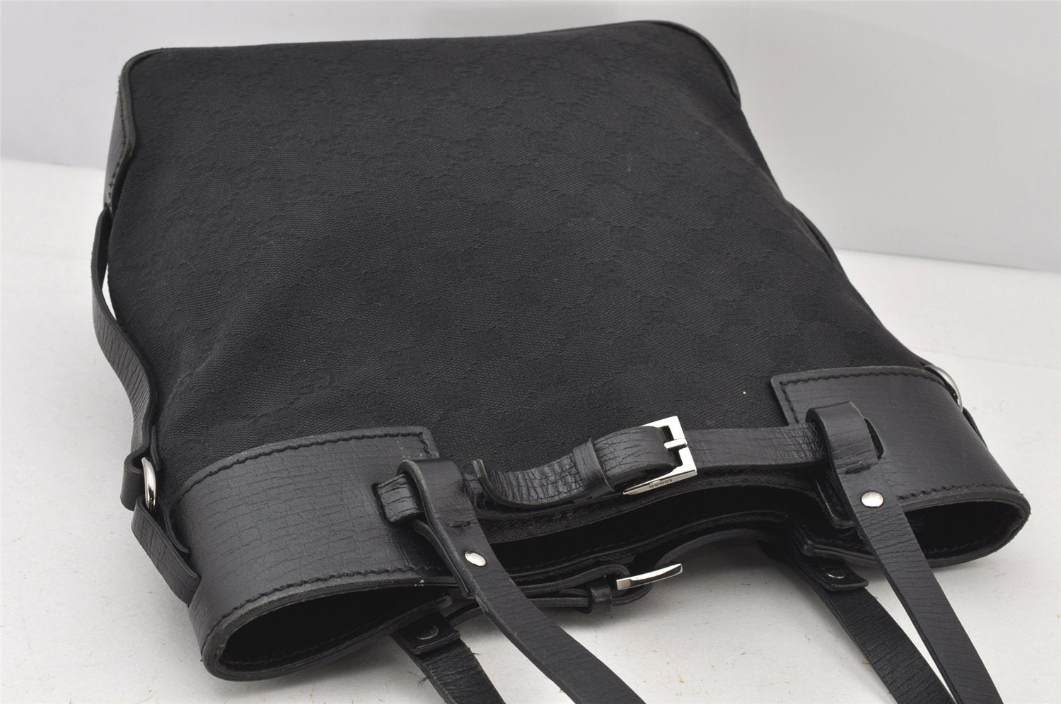 Authentic GUCCI Vintage Shoulder Tote Bag GG Canvas Leather 107757 Black 5283K