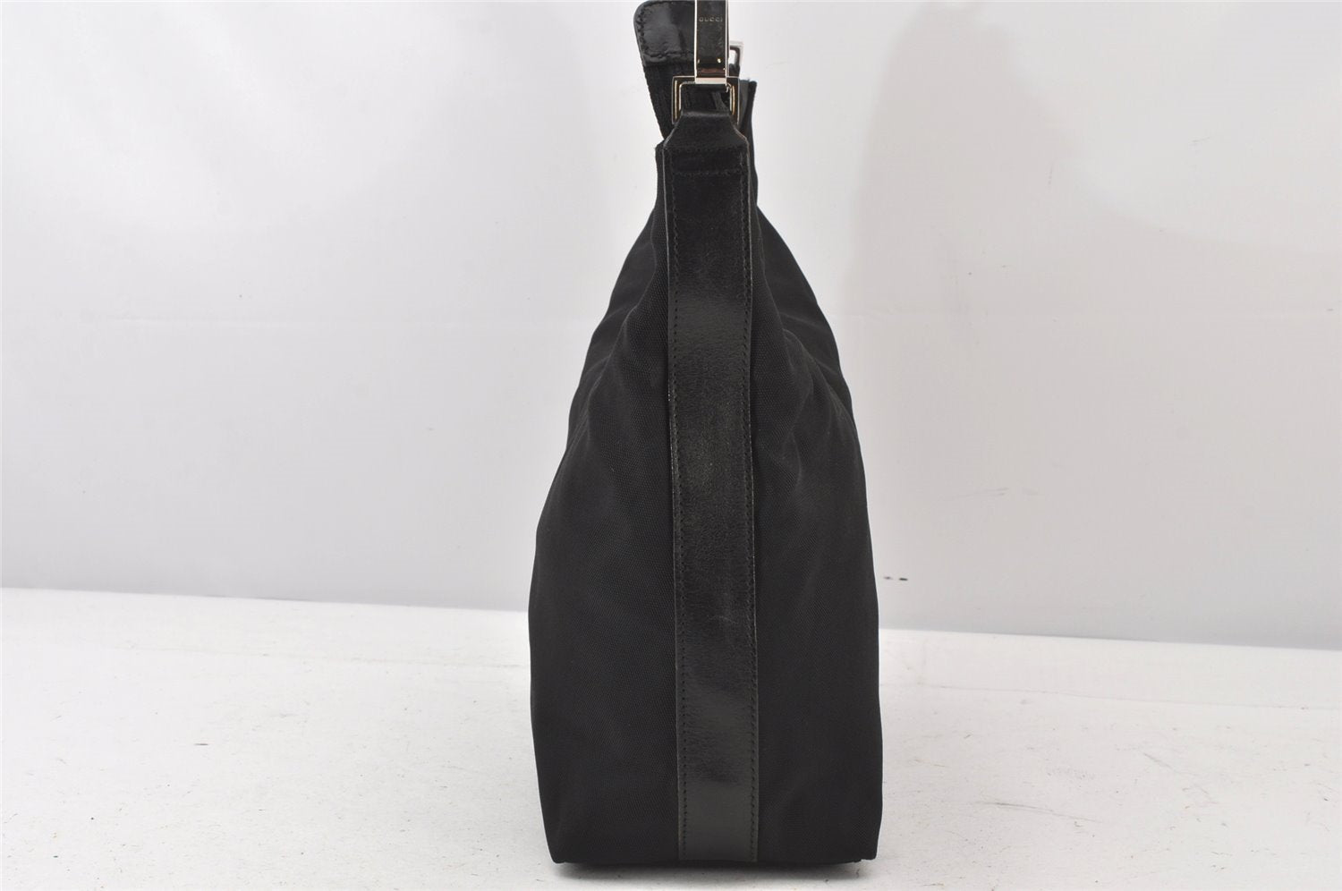 Authentic GUCCI Vintage Shoulder Hand Bag Purse Nylon Leather Black 5289K
