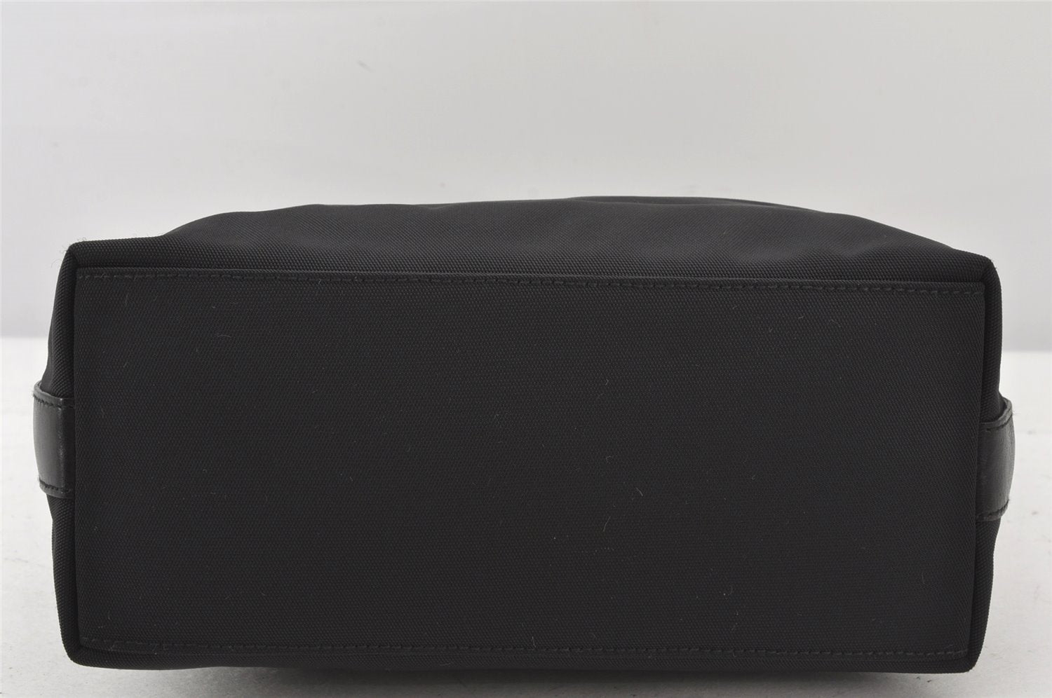 Authentic GUCCI Vintage Shoulder Hand Bag Purse Nylon Leather Black 5289K