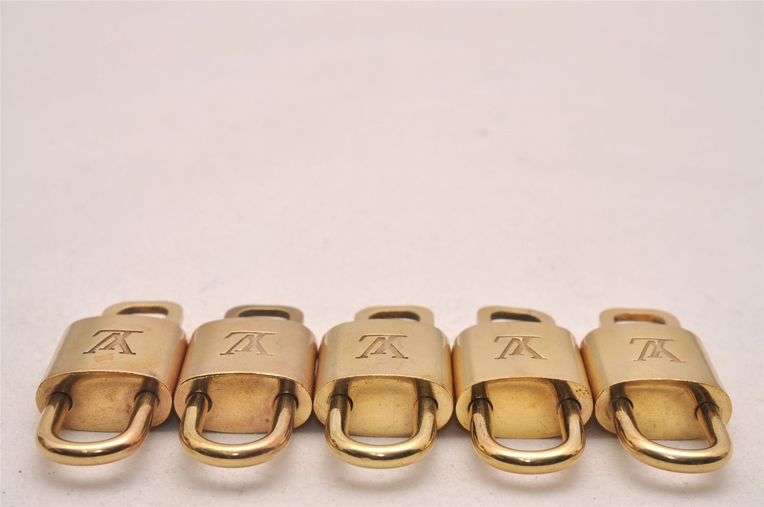 Authentic Louis Vuitton Padlock & Keys 10Set LV 5293J