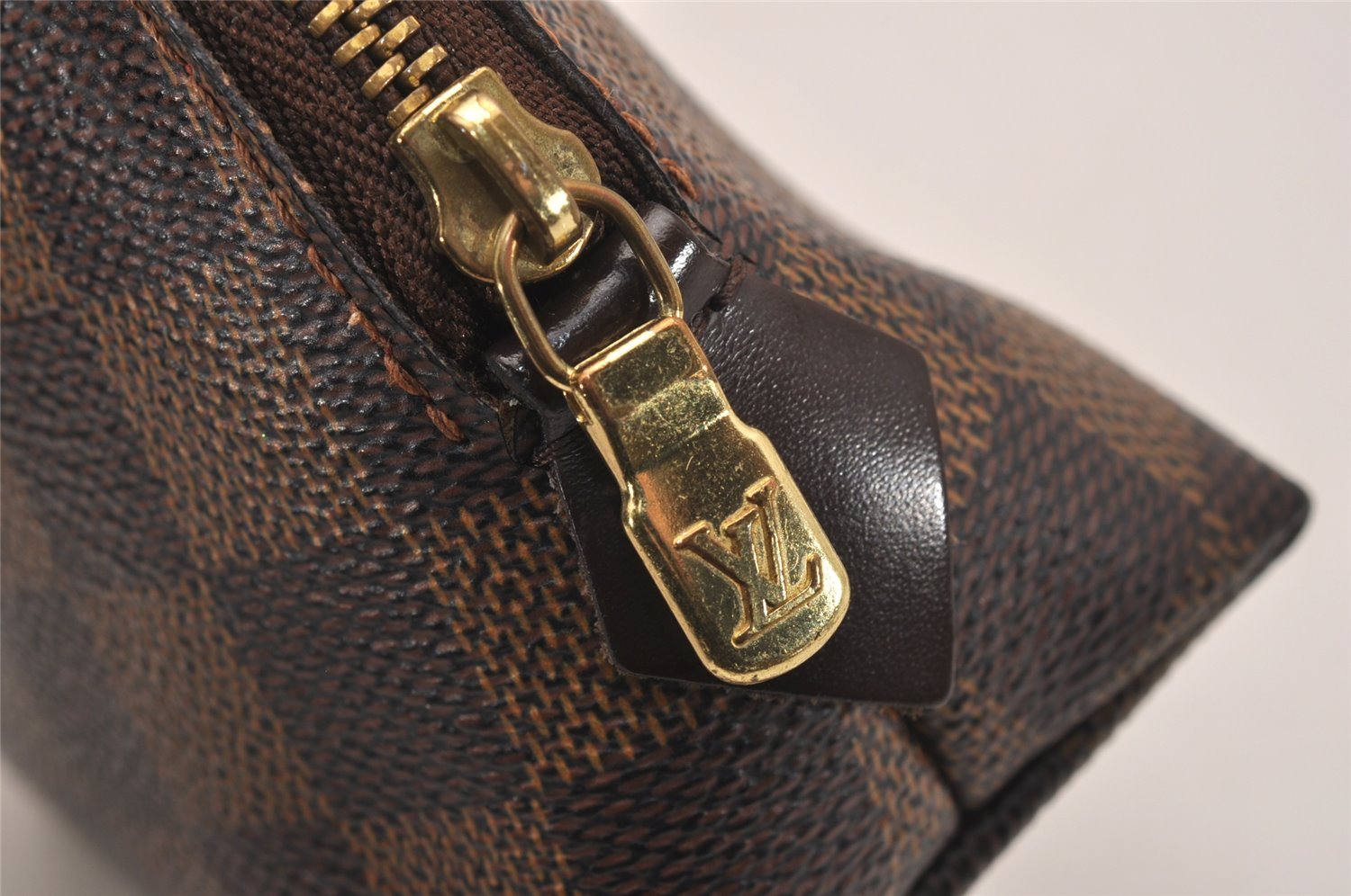 Authentic Louis Vuitton Damier Pochette Cosmetic PM Pouch N47516 LV 5294J