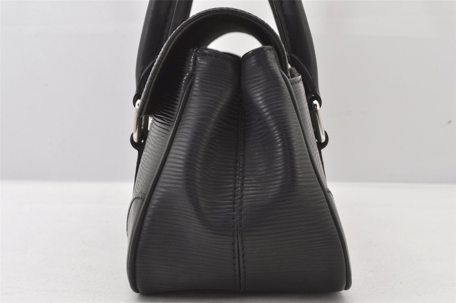 Authentic Louis Vuitton Epi Segur PM Hand Bag Black M58822 LV 5299K