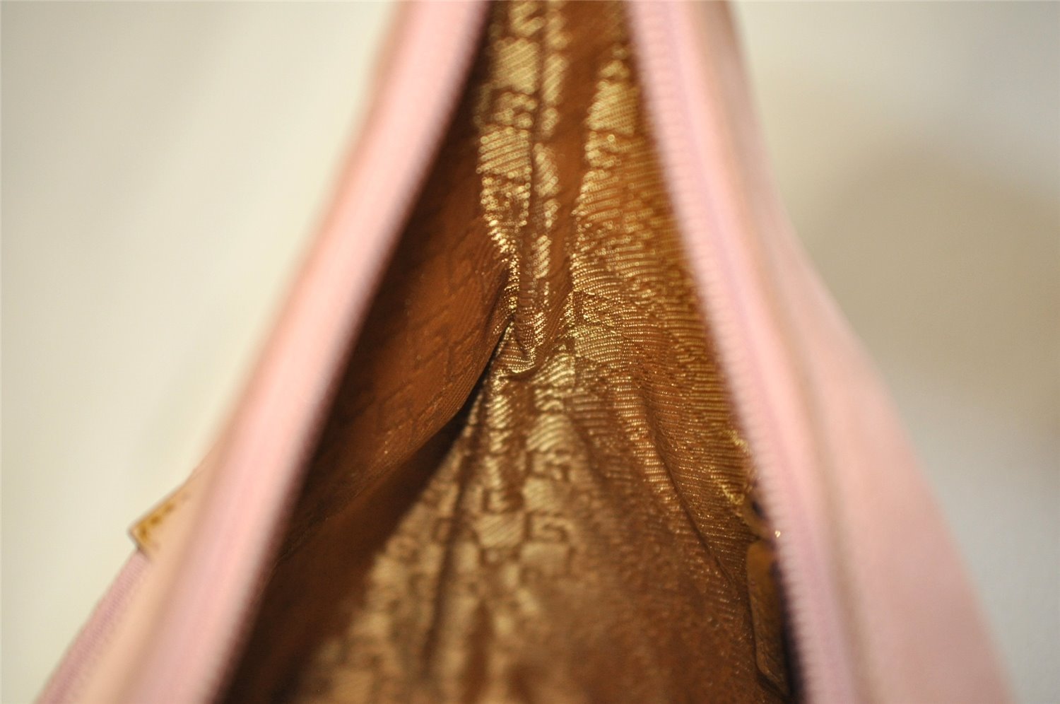 Authentic GUCCI Vintage Shoulder Hand Bag Purse Suede Leather Pink 5301I