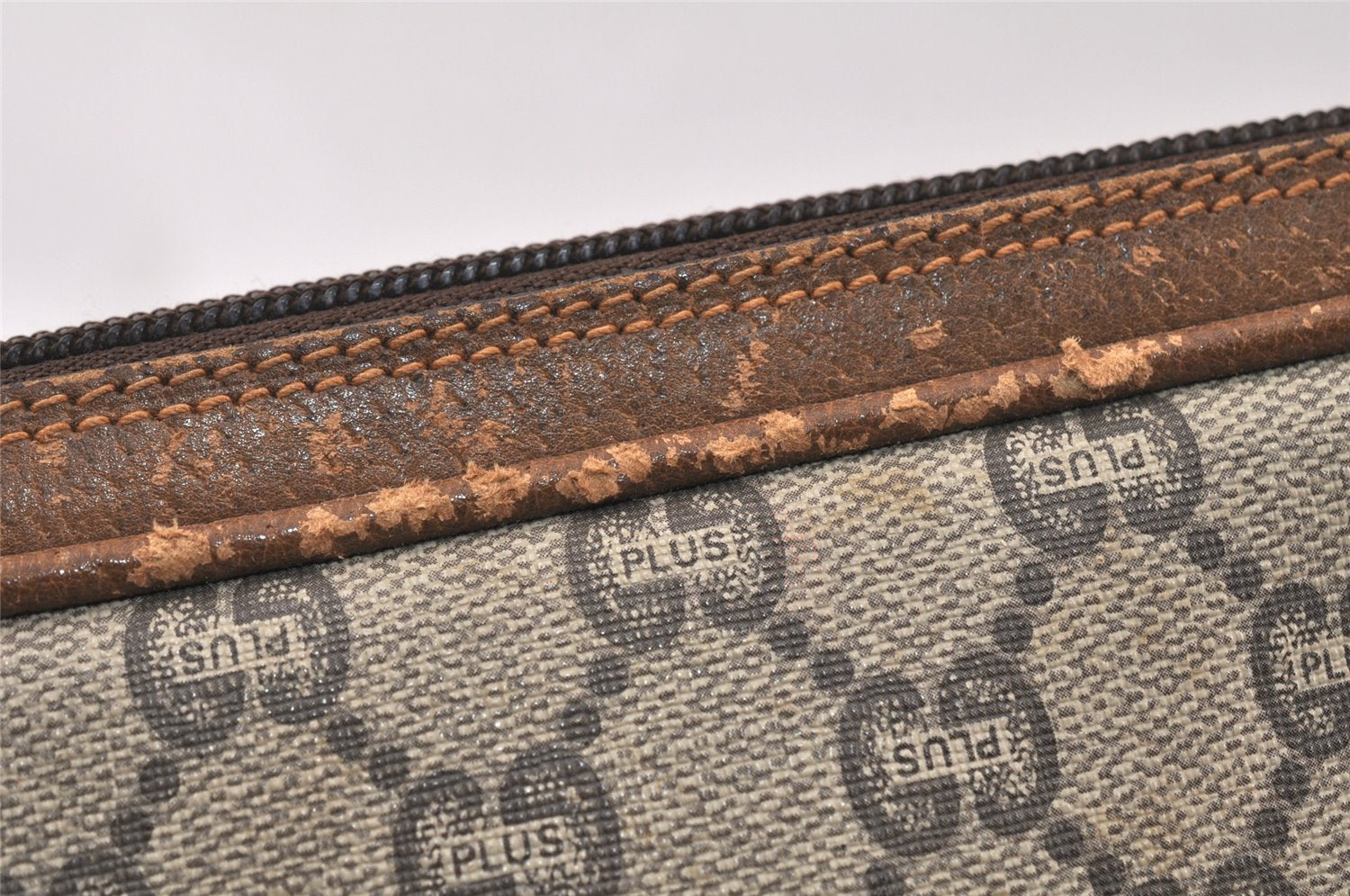 Authentic GUCCI GG Plus Clutch Hand Bag Purse PVC Leather Brown Junk 5304K