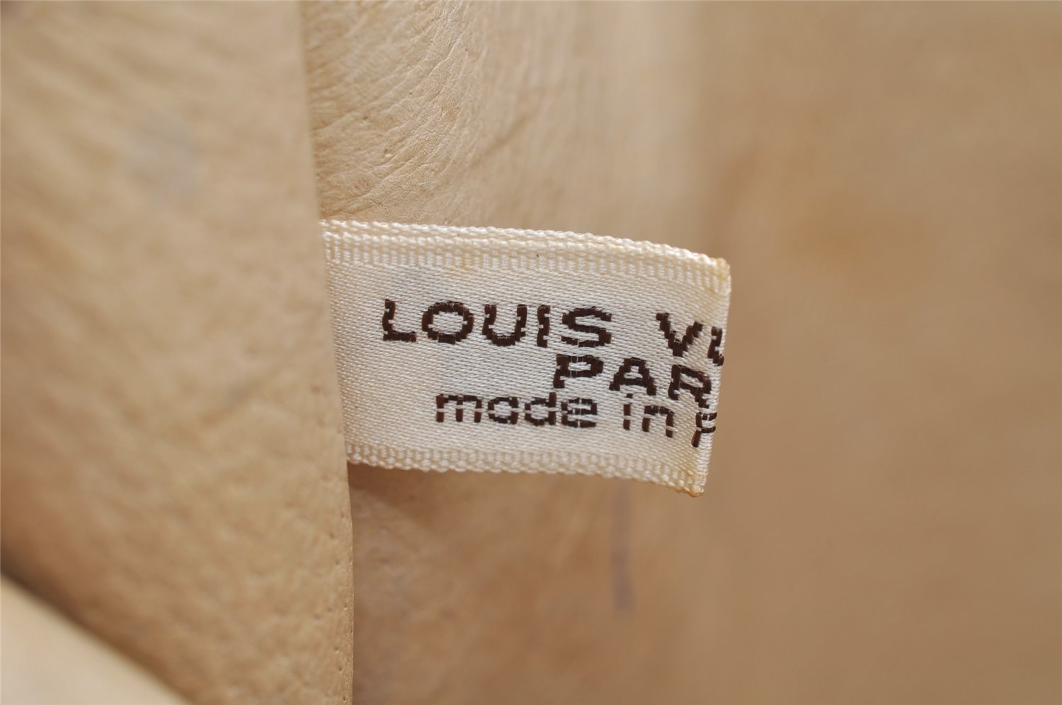 Authentic Louis Vuitton Monogram Poche Toilette 26 M47542 Cosmetics Pouch 5311I