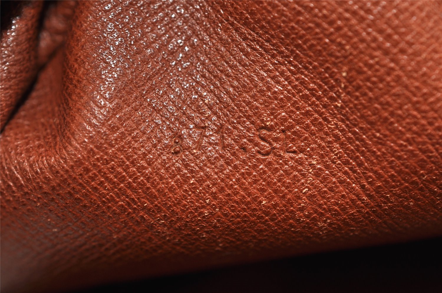 Authentic Louis Vuitton Monogram Danube MM Shoulder Cross Bag M45264 LV 5313I