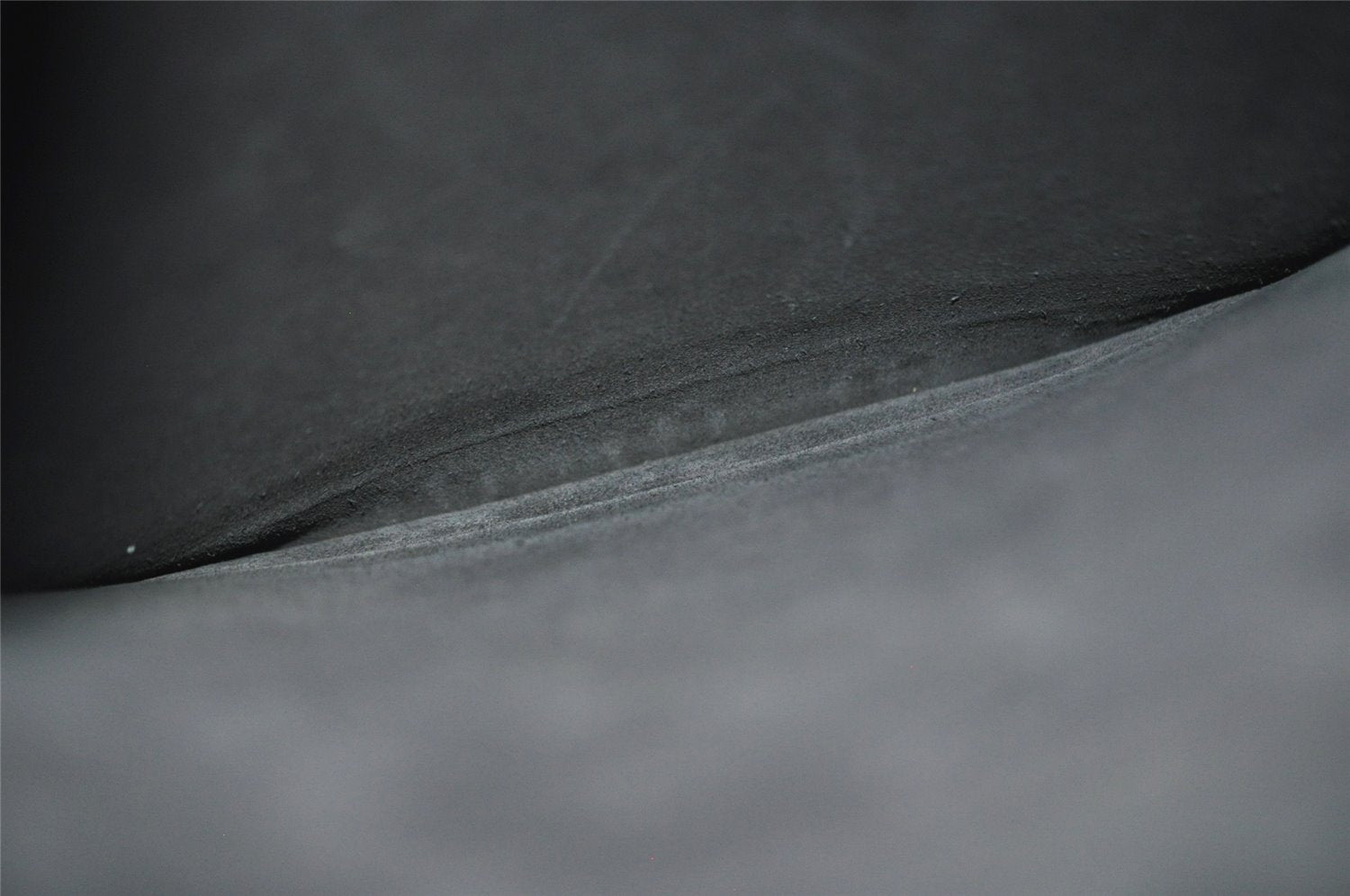 Authentic GUCCI Guccissima GG Leather iPad Tablet Case 256575 Black 5316I