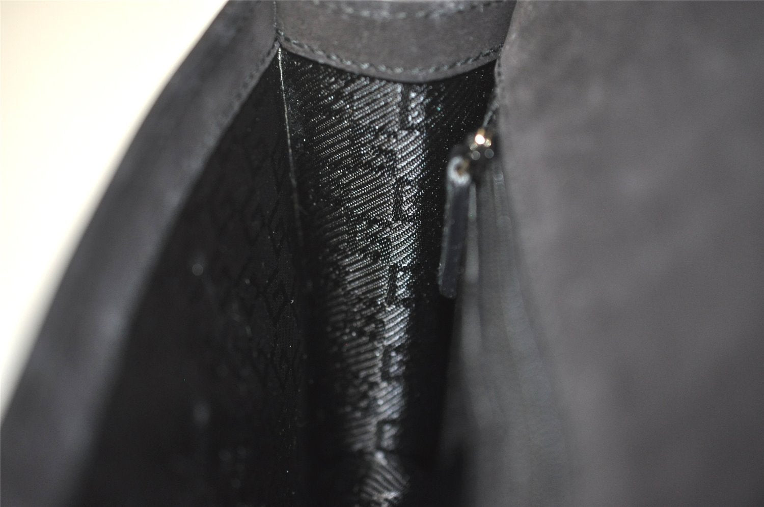 Authentic GUCCI Vintage Shoulder Hand Bag Purse Leather Black 5323I