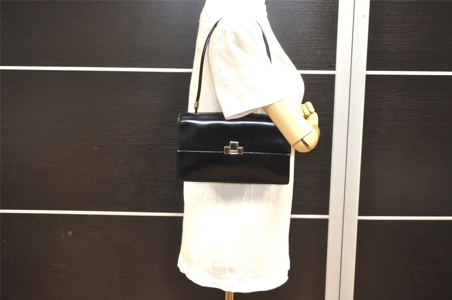 Authentic GUCCI Vintage Shoulder Hand Bag Purse Leather Black 5323I