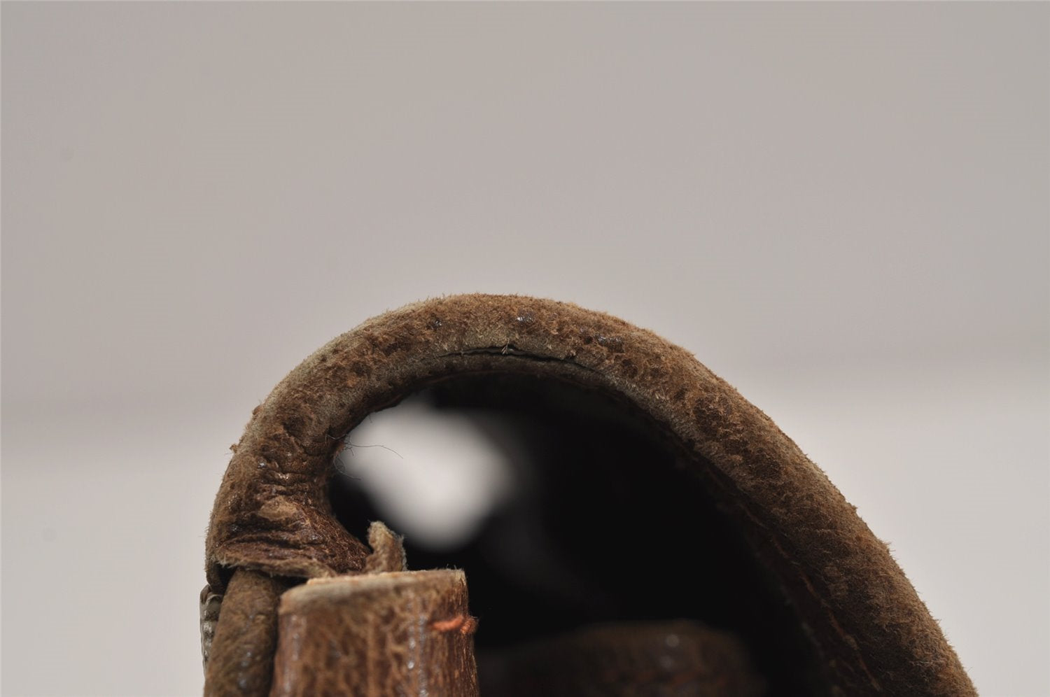 Authentic GUCCI Shoulder Cross Body Bag Purse GG PVC Leather Brown Junk 5326J