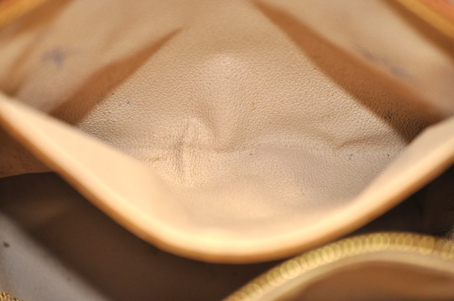 Authentic Louis Vuitton Monogram Bucket PM Shoulder Tote Bag M42238 LV 5327H