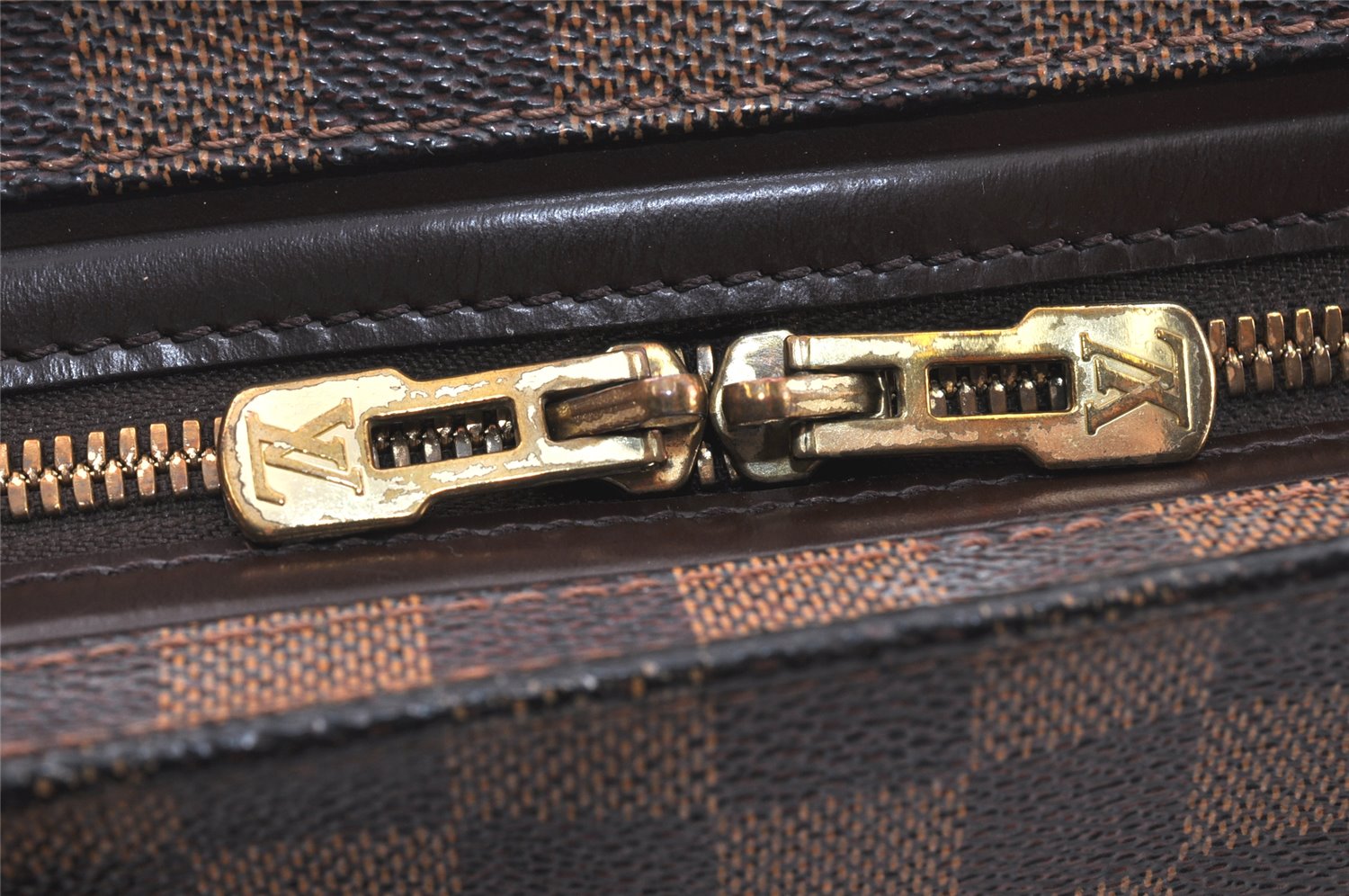 Authentic Louis Vuitton Damier Chelsea Shoulder Tote Bag N51119 LV 5328K