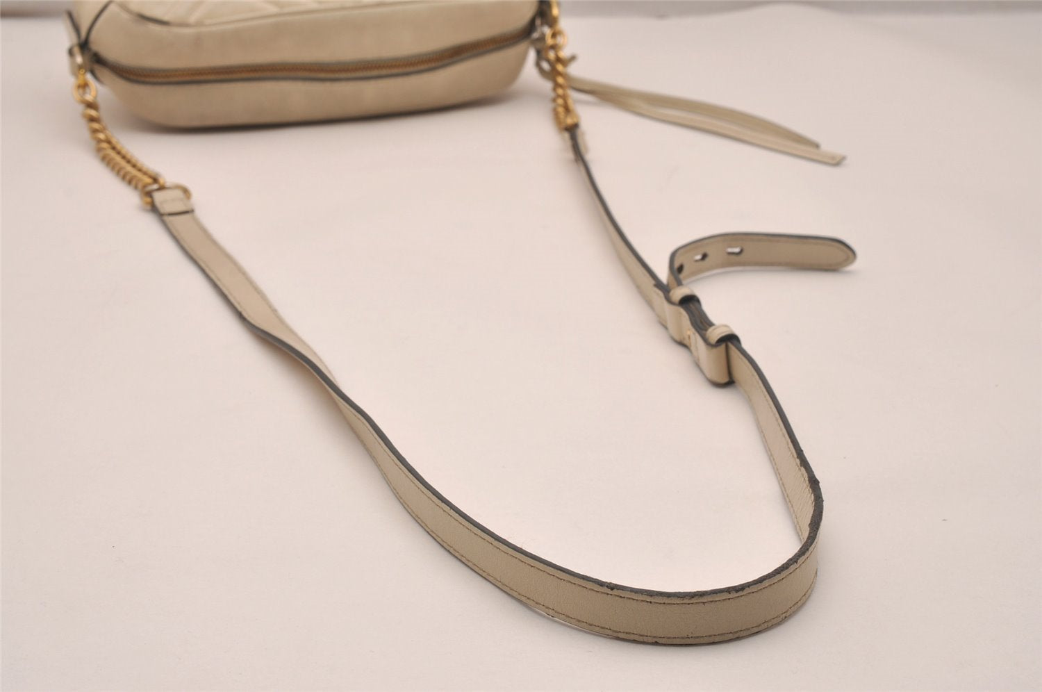 Authentic GUCCI GG Marmont Chain Shoulder Cross Bag Leather 447632 White 5336J