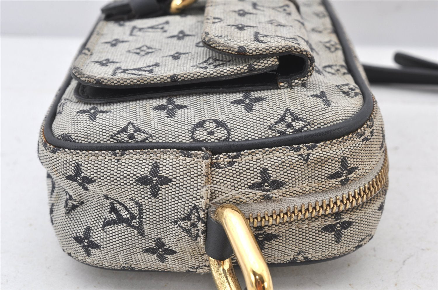 Auth Louis Vuitton Monogram Mini Juliet MM Shoulder Bag M92217 Blue Junk 5339K
