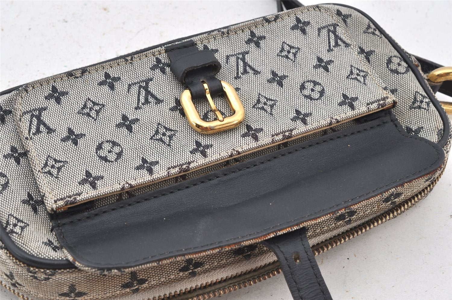 Auth Louis Vuitton Monogram Mini Juliet MM Shoulder Bag M92217 Blue Junk 5339K