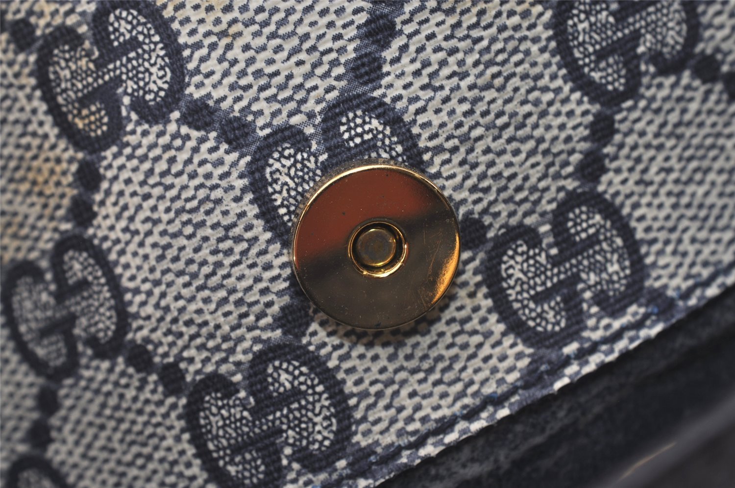 Authentic GUCCI Shoulder Cross Body Bag GG PVC Leather Navy Blue Junk 5343I