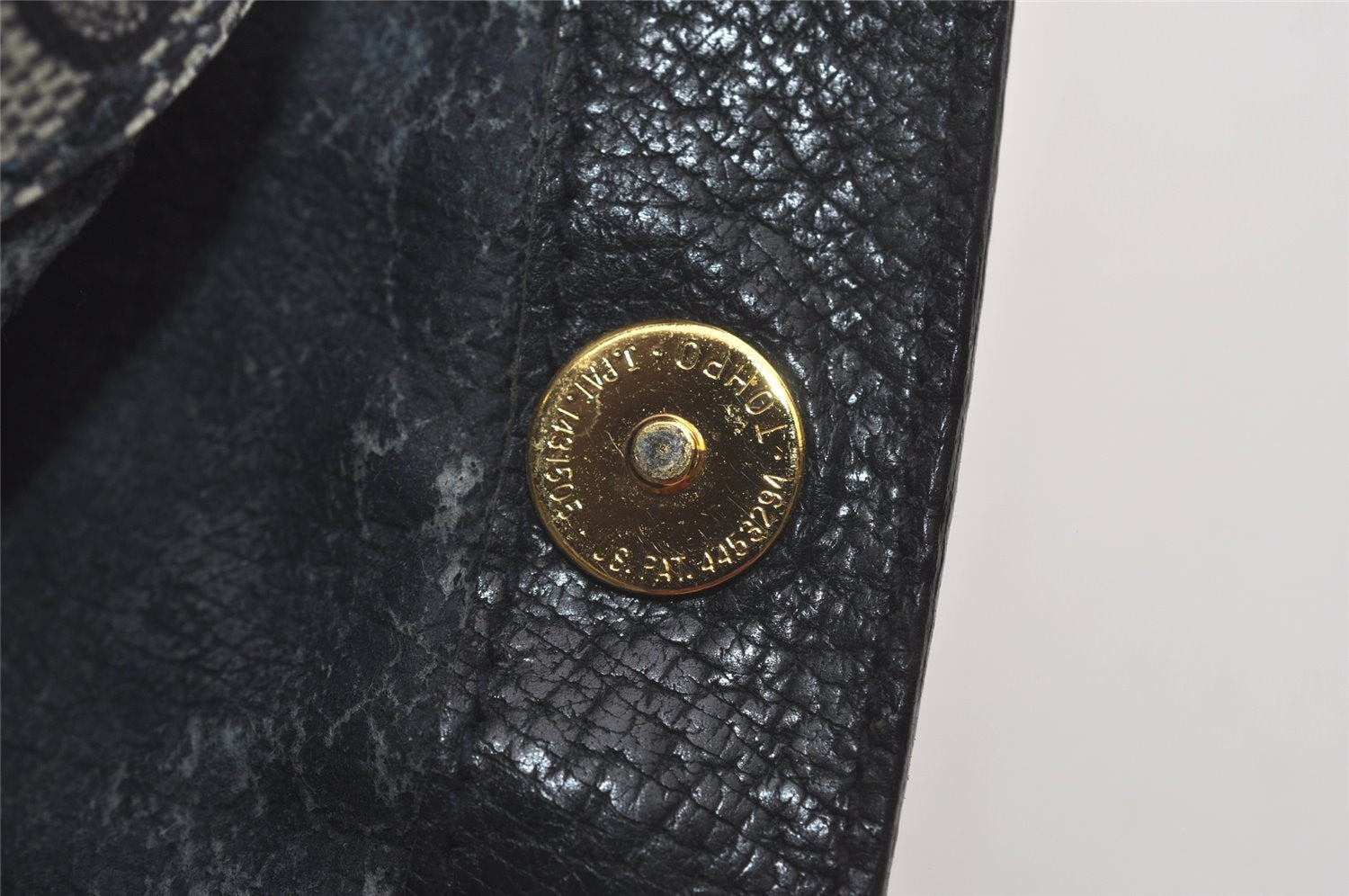 Authentic GUCCI Shoulder Cross Body Bag GG PVC Leather Navy Blue Junk 5343I